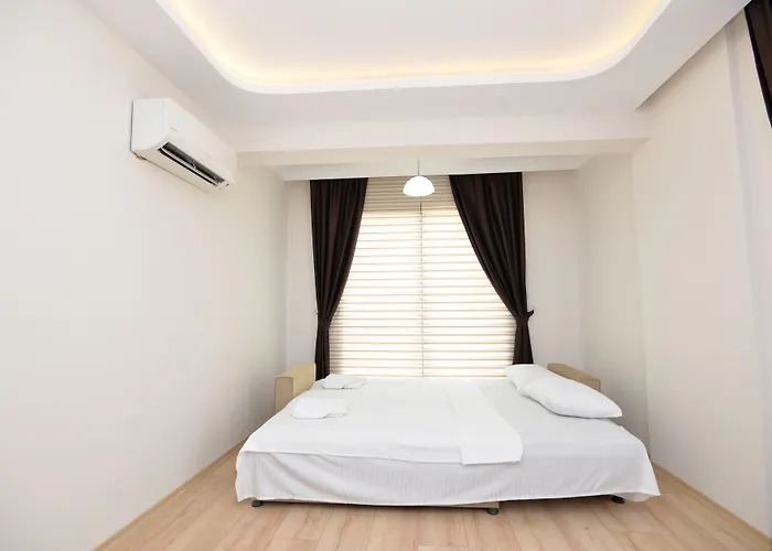 アパートホテル Arti̇m 3*