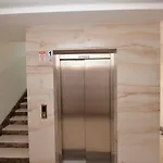 Arti̇m شقة فندقية 3*